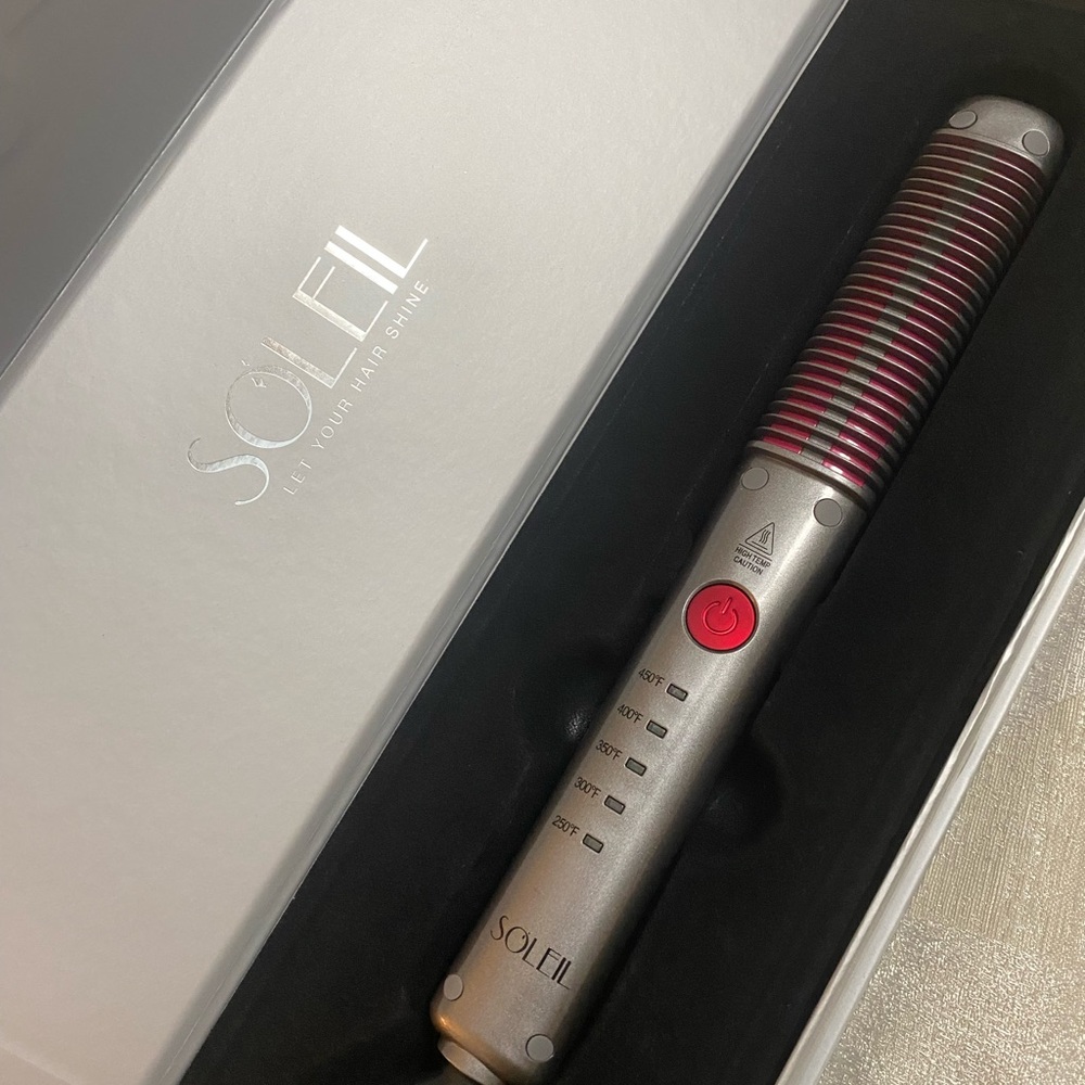 NIB Soleil Styling Comb. Sliver & Pink
#L404HBS-B44. Taken out for pics